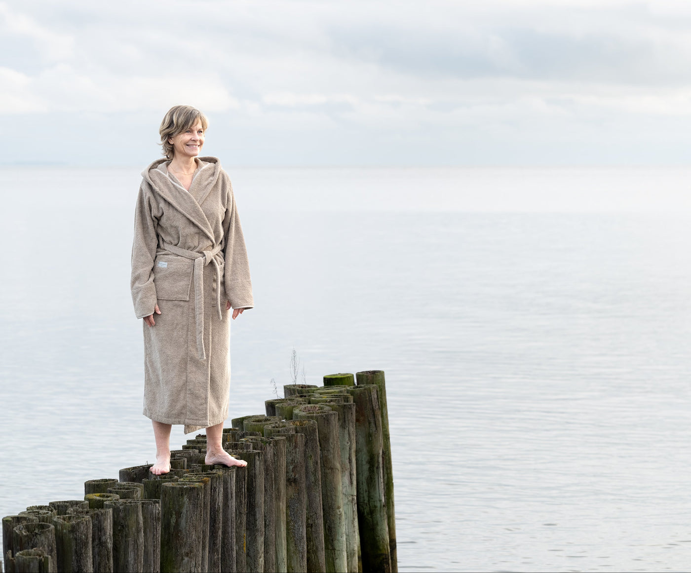 Badekåben Stenen med hætte - Sandfarvet