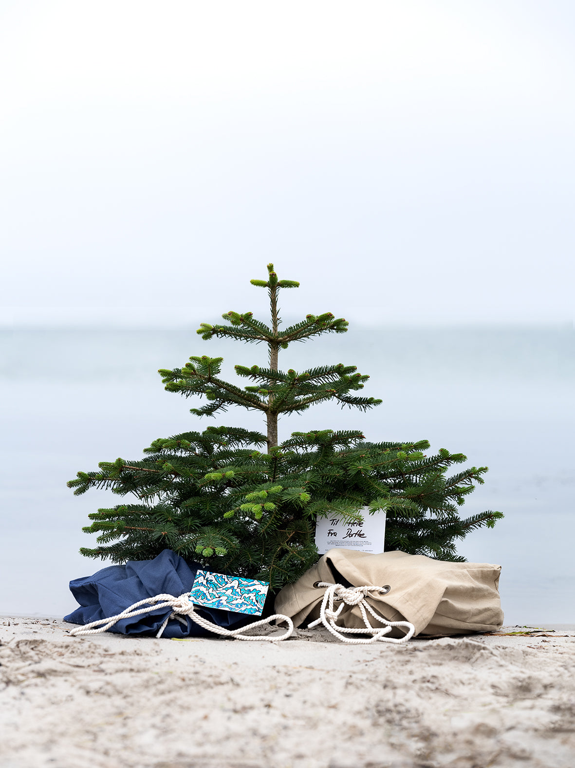 Gaveindpakning med kort