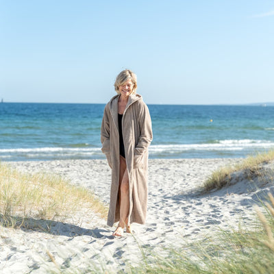 Badekåben Stenen - Sandfarvet med inderlomme