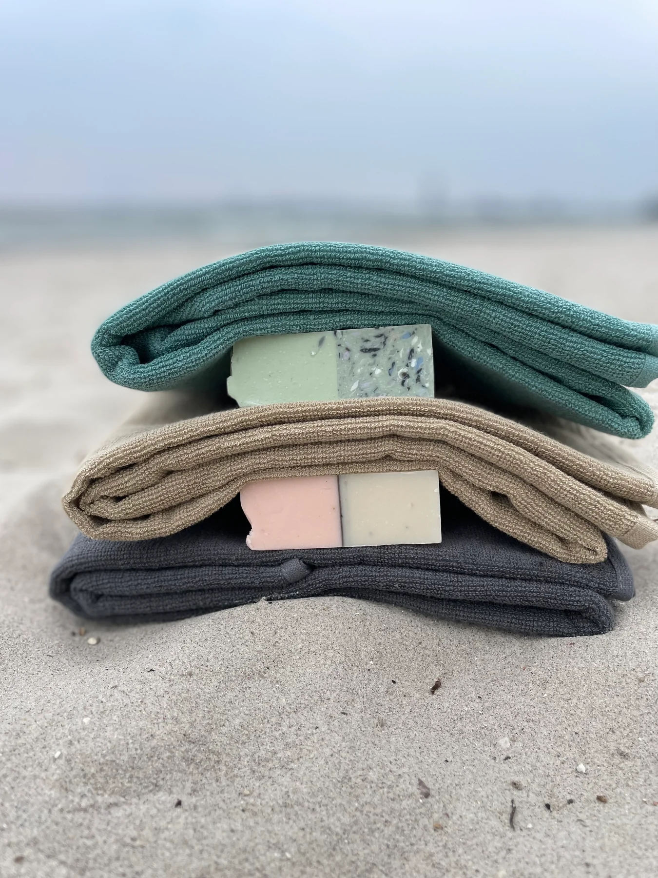 Sandfarvet Badehåndklæde